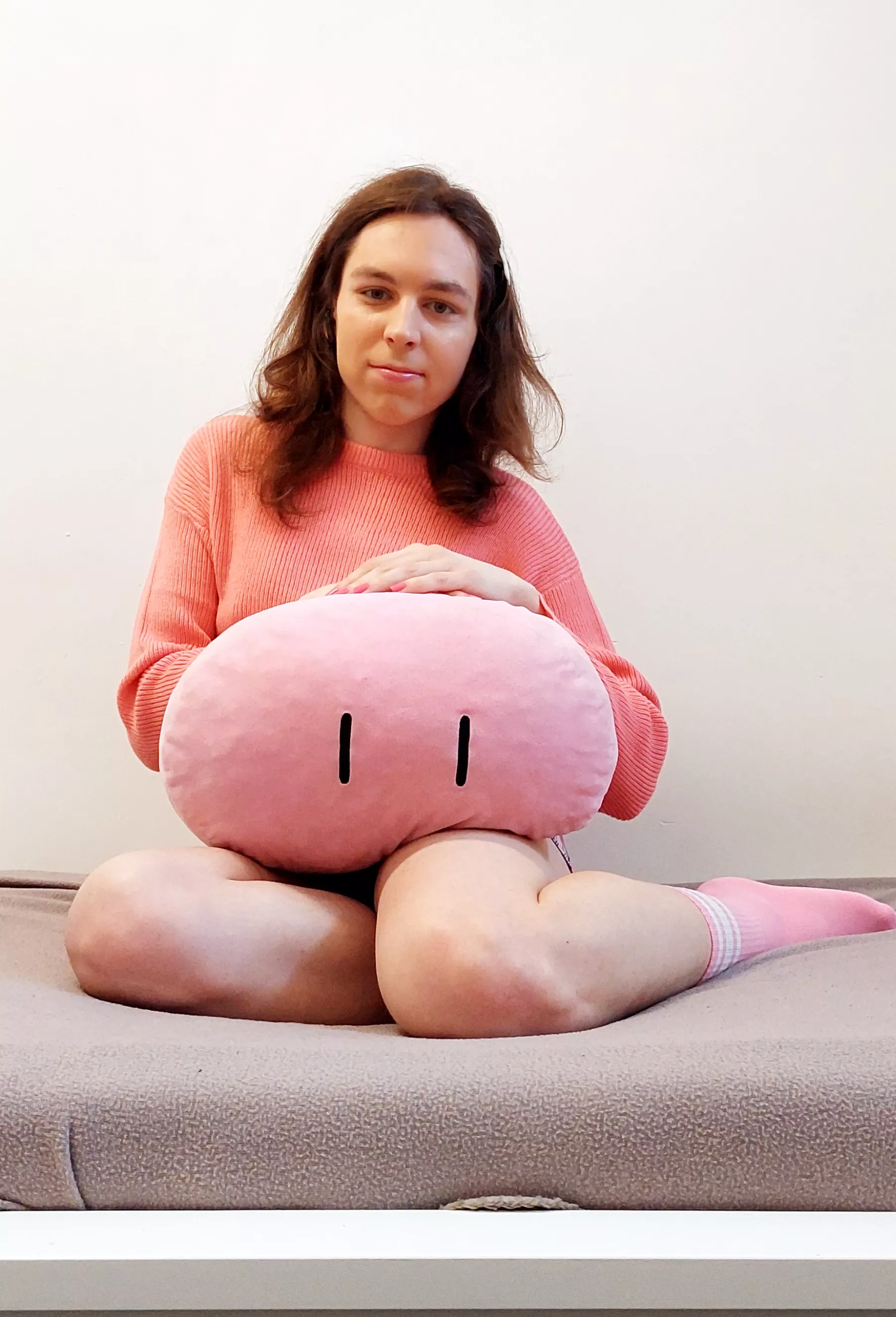 I wanted to take a cute photo😊. Happy Friday🥰! posted by style_without_labels