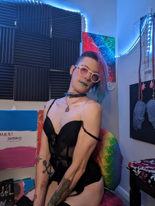 Just a tol FemBoy, nothing to see 🫣 by maerishyno