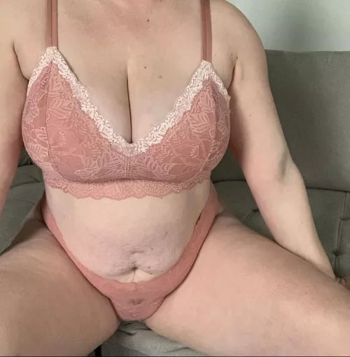 Let’s just get right down to it! by MilkyJanessa