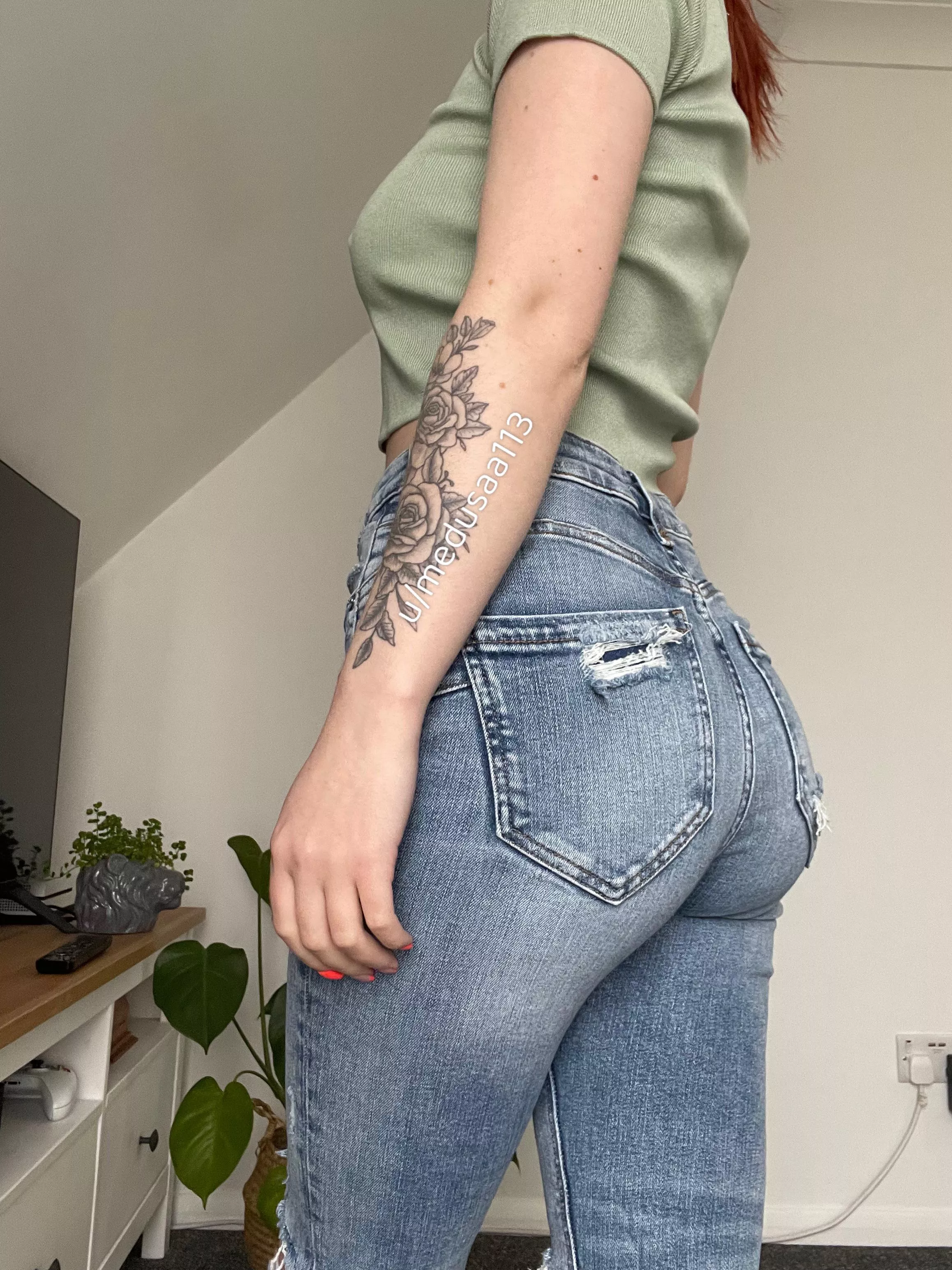 Not wearing bras is top tier! (F) posted by medusaa113