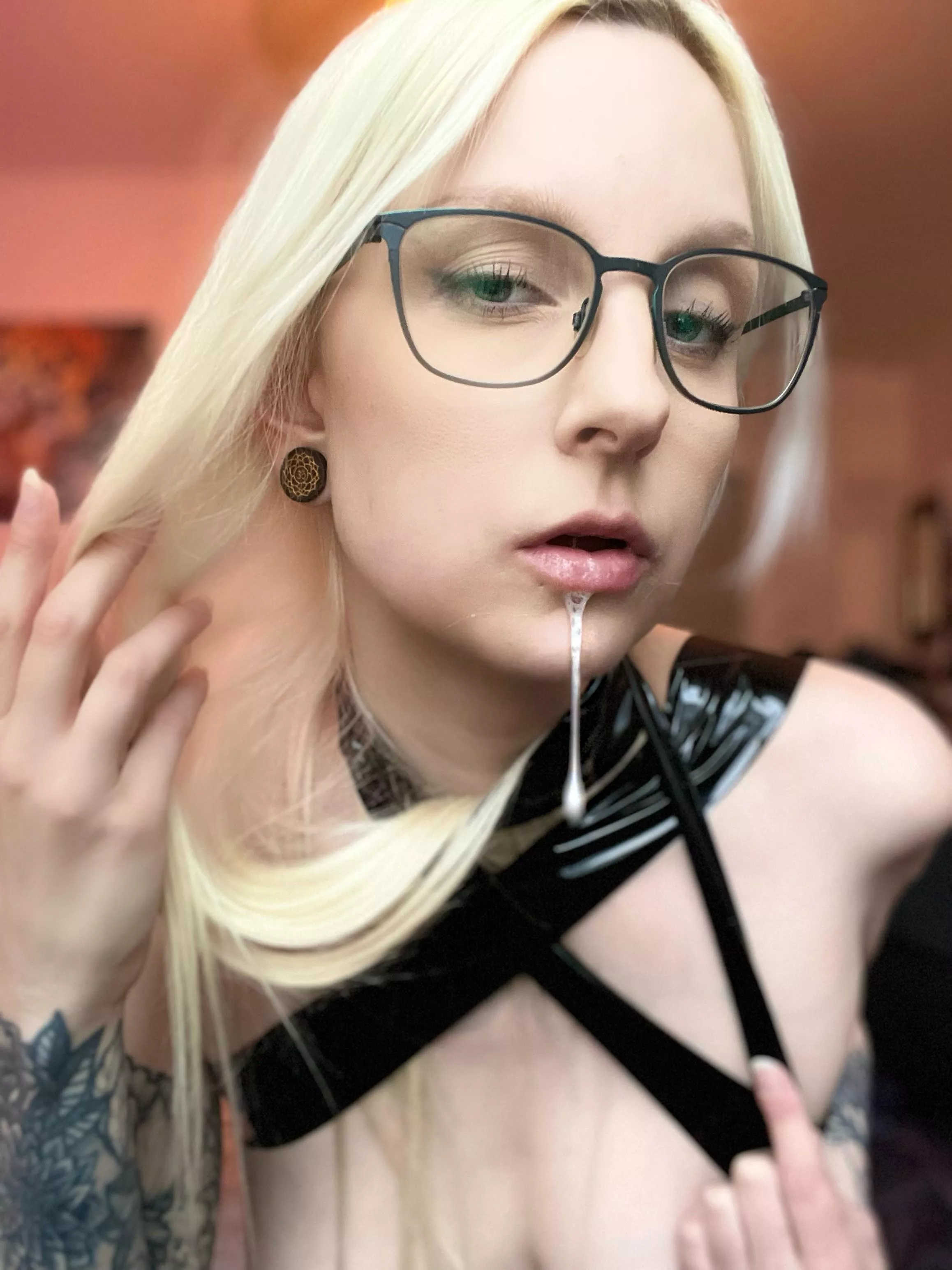 [oc] I would love to drool all over you 😍 posted by MentalshiverOF