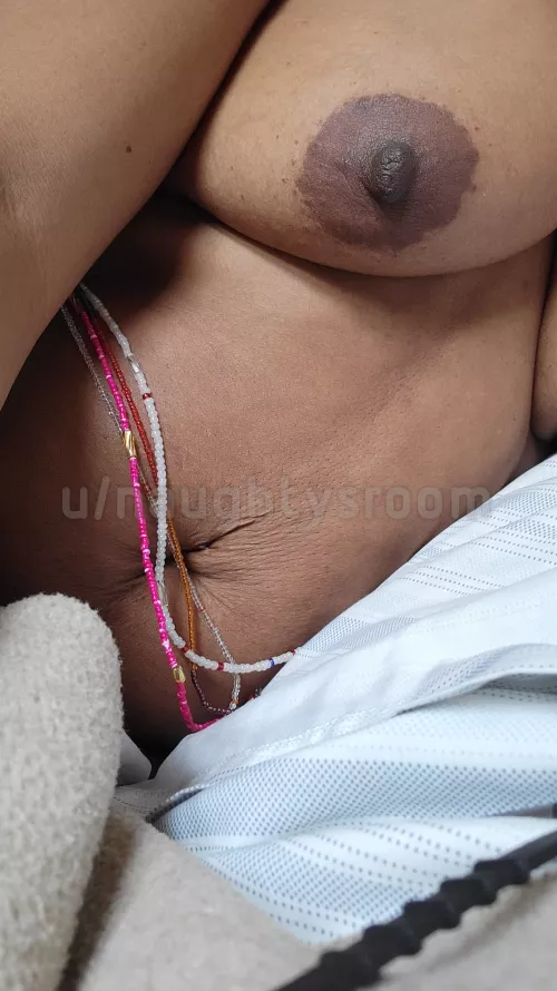 Rub my tummy? by naughtysroom