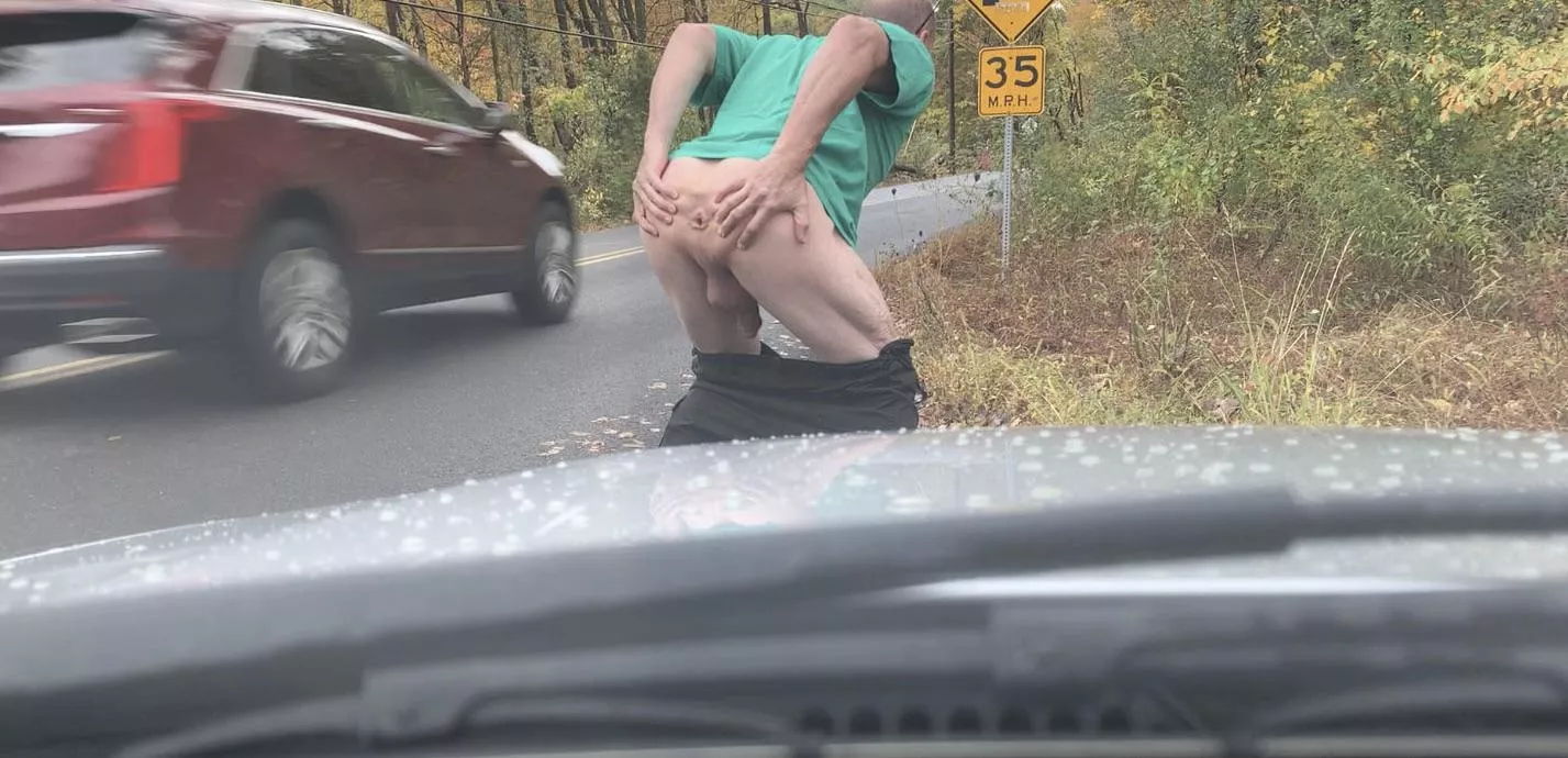 Showing everybody 😏 posted by Somanybikes