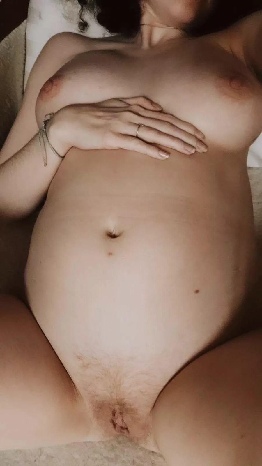 Small and preggo 😂 😘 posted by KitkatPirate2000