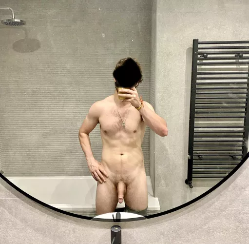 Testing the new mirror by paradescarg