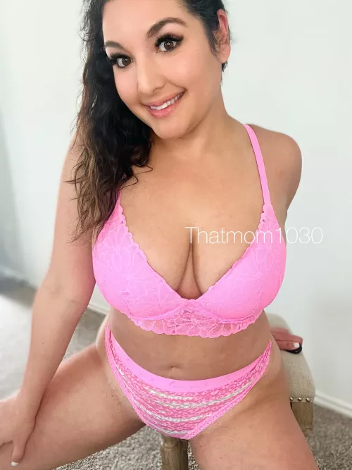 The fun milf you didn’t know you needed by sexxymilf1030