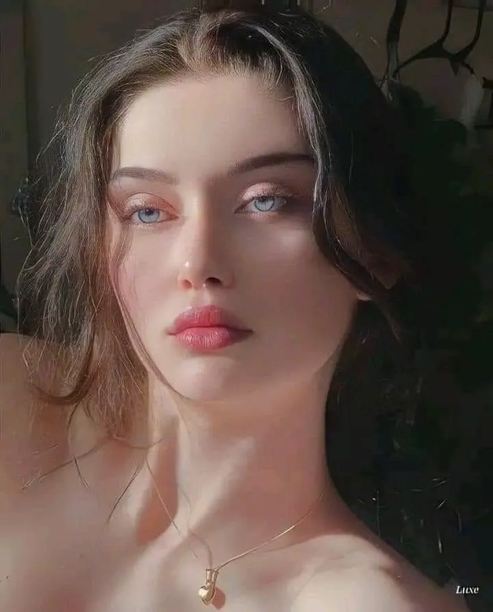 what's the name of this hot model? posted by ebraheemo_esz