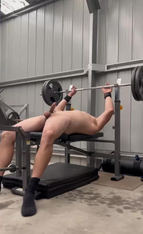 Who would play with this cock while benched out 225 😈 by Themaskedgoddessss