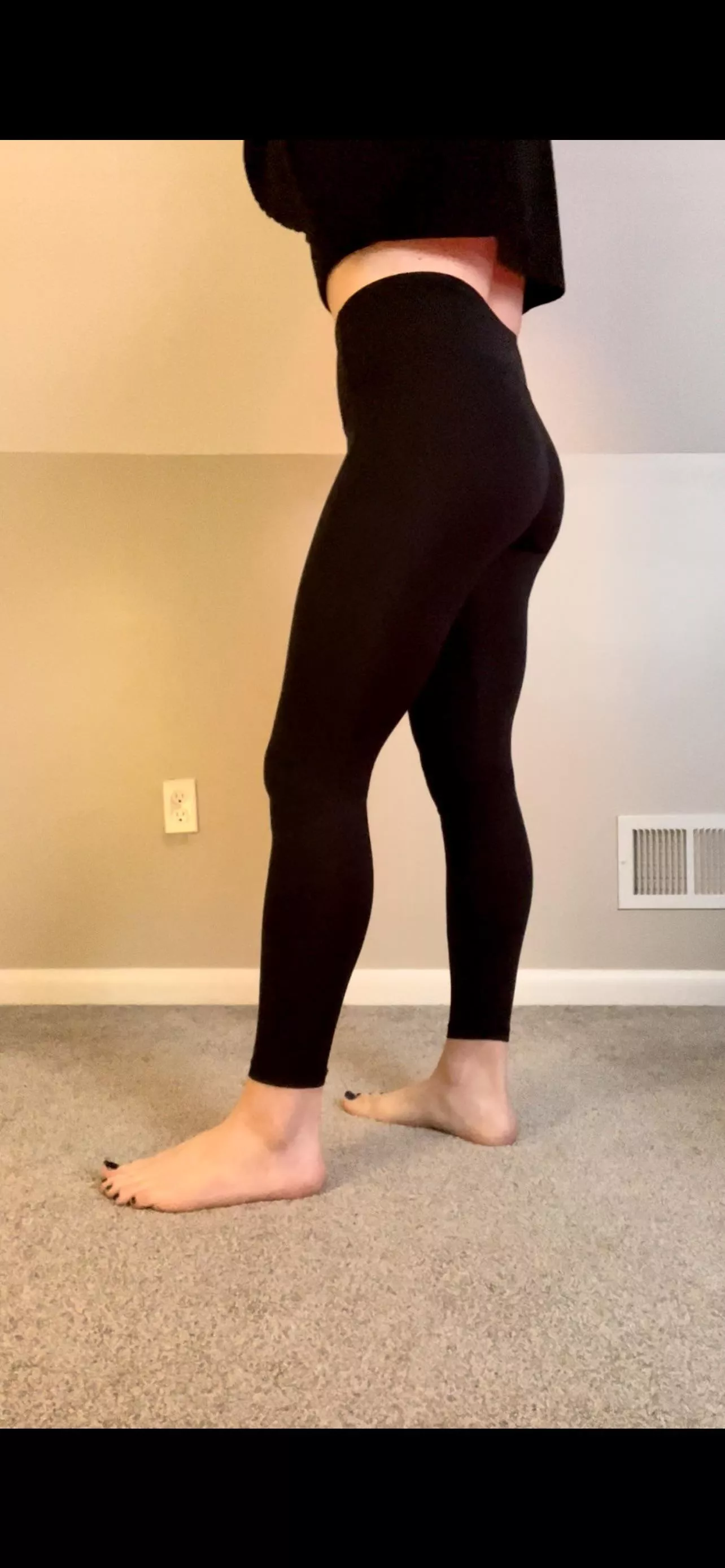 Would you grab my hips?😉 posted by Lily_NextDoor