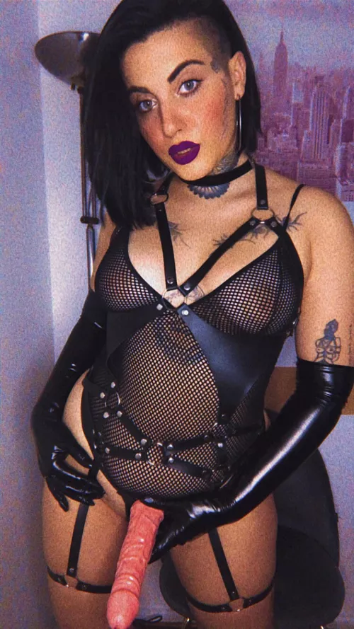 Would you let curvy goth teacher fullfil your fantasies? by Vic_grillet