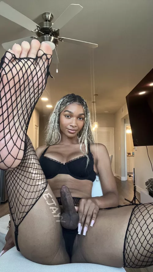 Would you service me?🤭😋 by Twikiejay