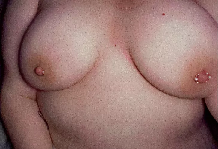 You like what you see?🤭 by ScarlettPleasures04