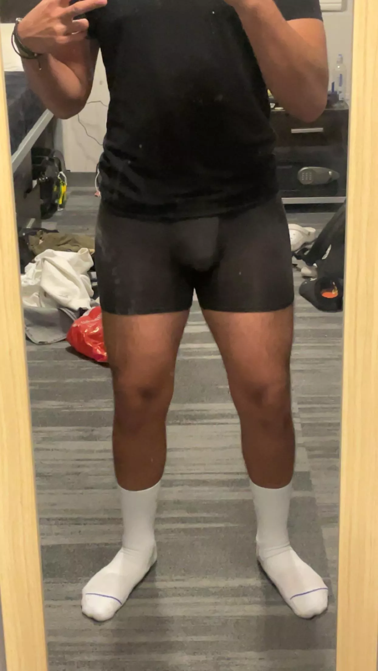 18 florida highschooler home alone for other highschoolers (18+) and college bros (miami+) @vnvnhal ; real dads are hot too posted by Natural_Cut_8548