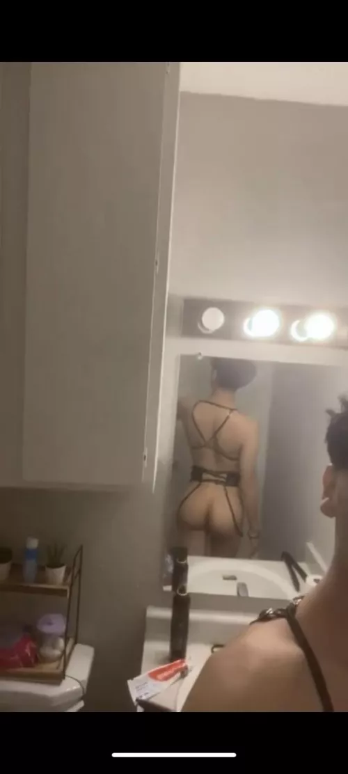 19 Hispanic twink looking gorgeous actual massive dicks or fit dudes hmu snap is G4yn355 can be longterm or you can block me by Alex_gueyy