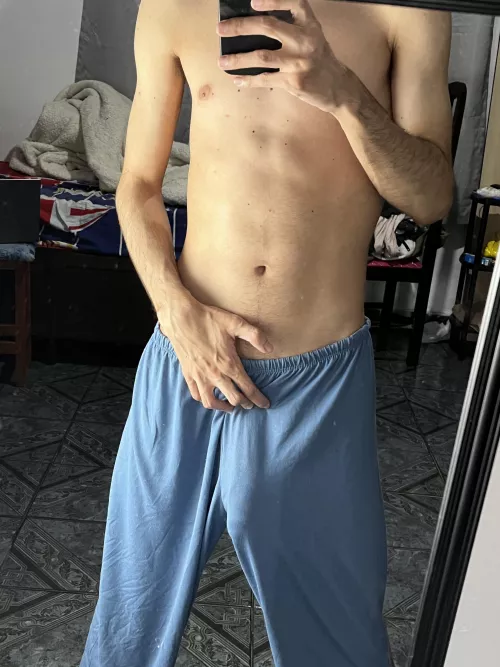 20, comment if u wanna Highschool surprise in ur DMs by lukextar