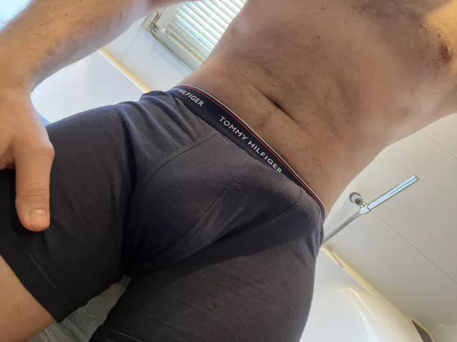 36 horny in the morning by dutch80sguy