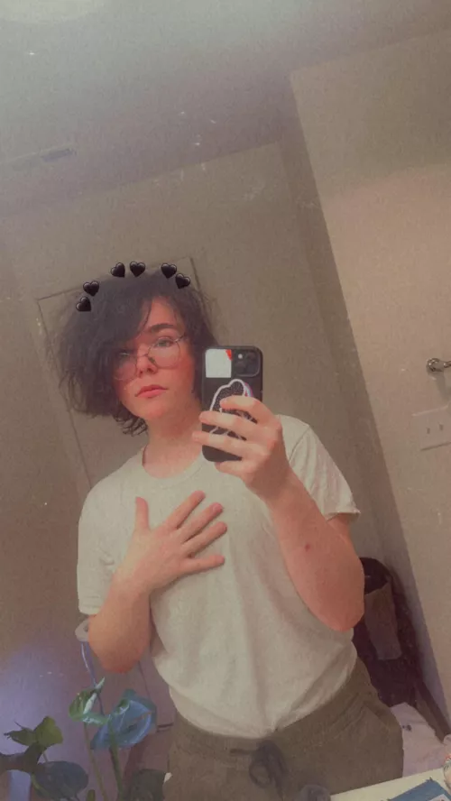 Aren’t I pretty 💕 by Nitrotanker