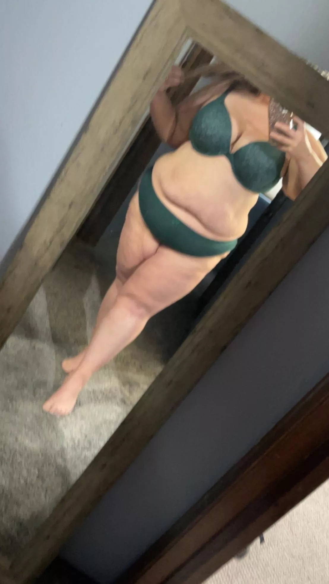 Feeling sexy in this set posted by BBWJEN