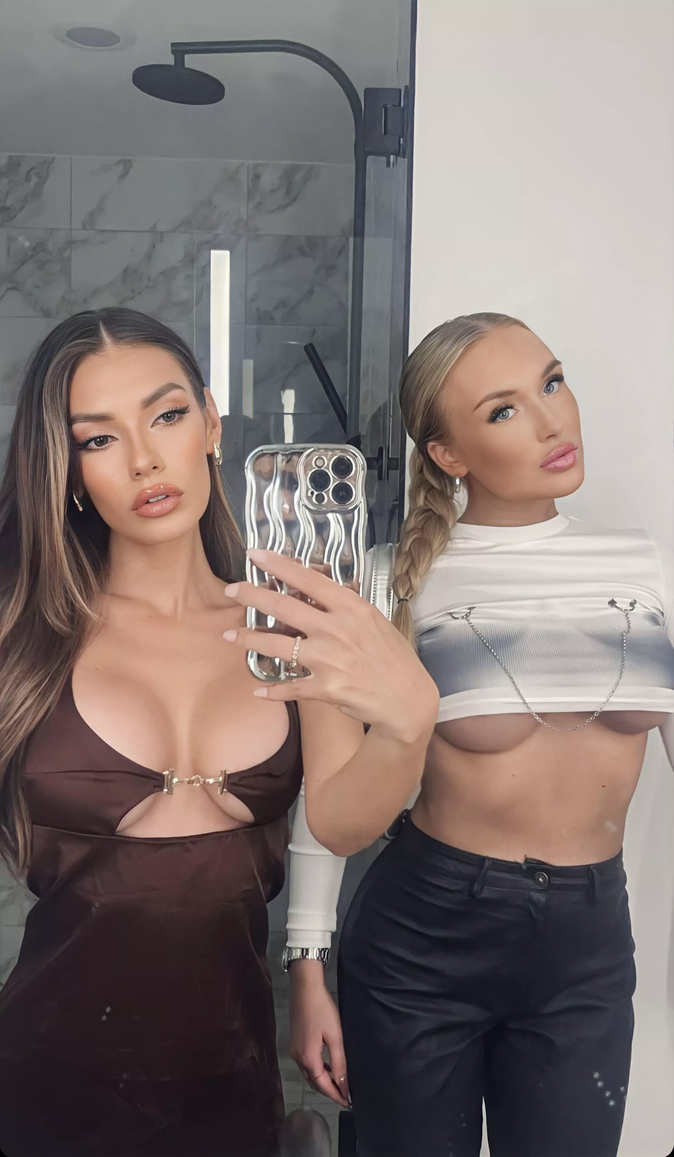 Friends posted by Negative-Library