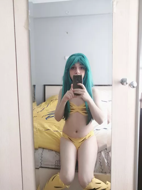 Hot cosplay 🔥 by Avolyah