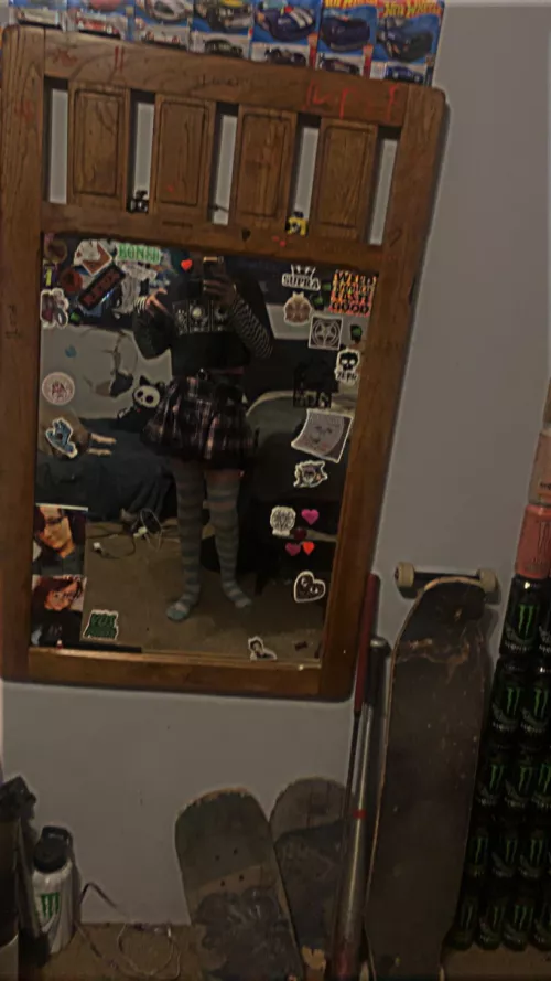 I just got on Reddit I’m a femboy by yourfemboylilith