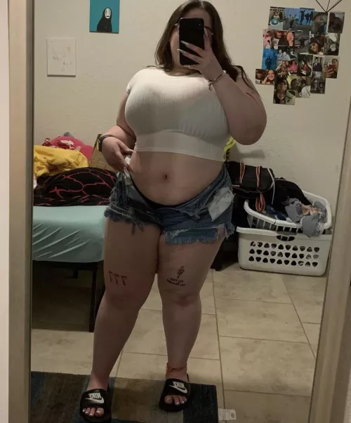 I wanna get stuffed today by Playful-Criticism-16