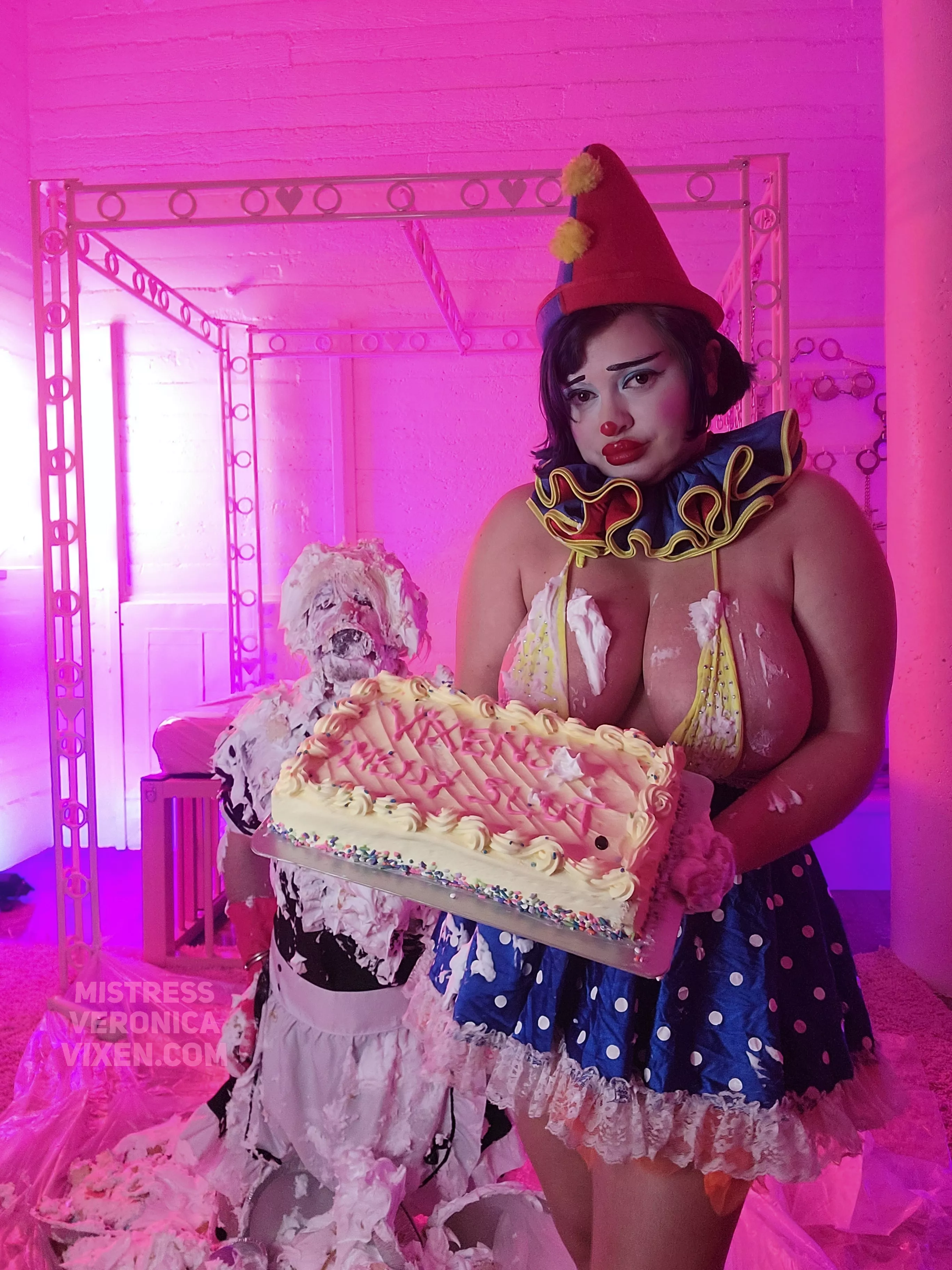 Is this messy enough? posted by MistressVeronicaV