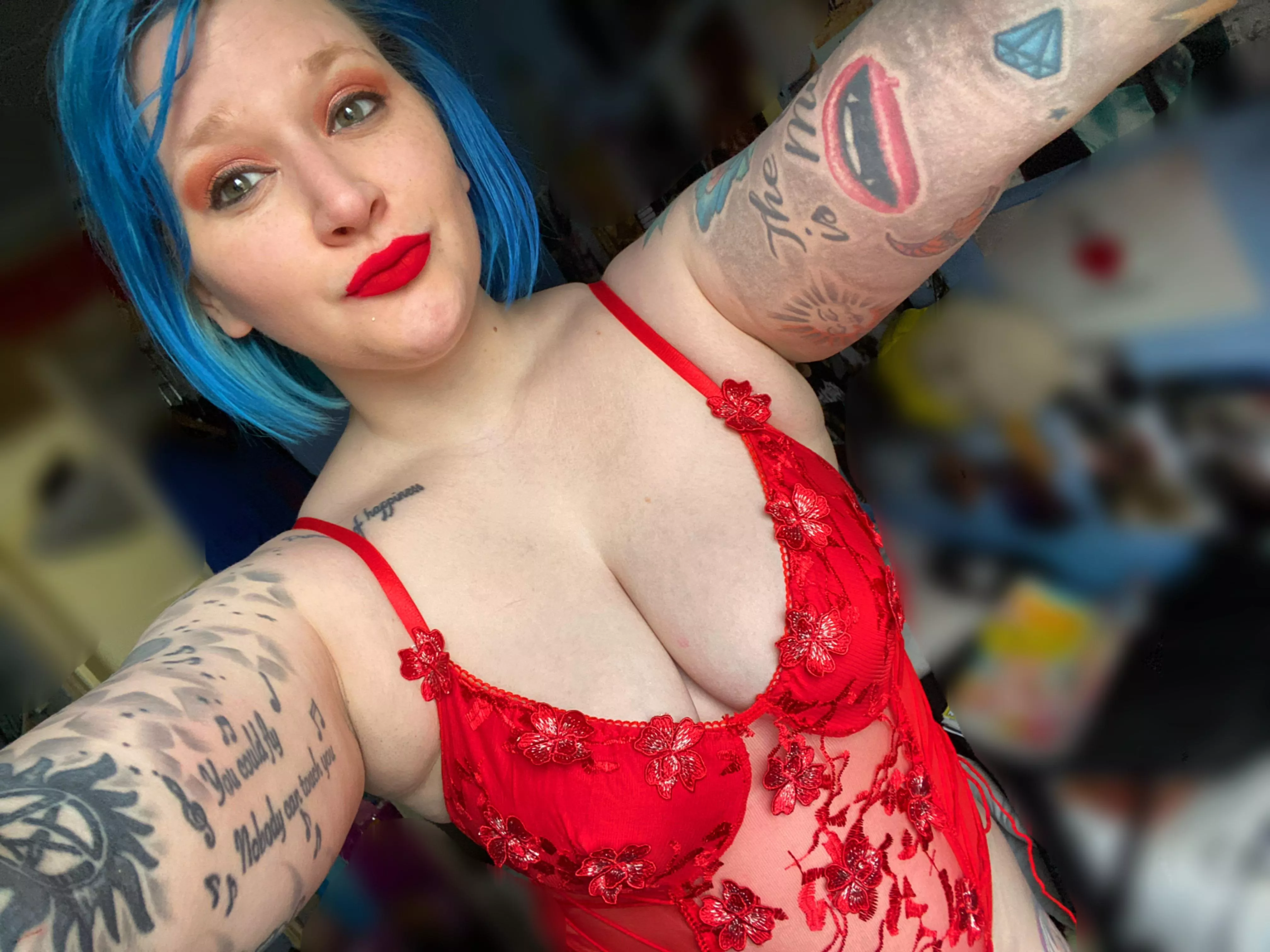 Just me💋 posted by AbbyyLewis3612