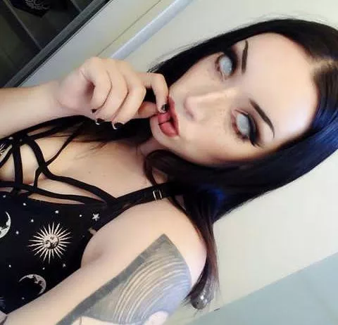 Leave a ❤️ for an instant humiliation task. posted by Electronic_Money_640