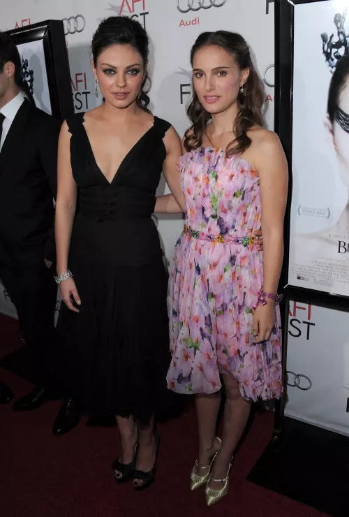 Mila Kunis and Natalie Portman by oblique_shockwave