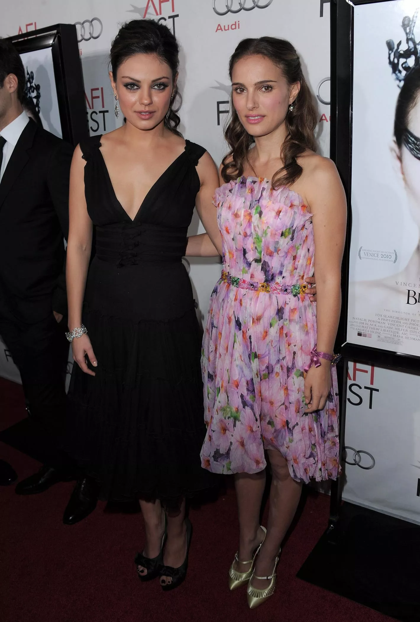 Mila Kunis and Natalie Portman posted by oblique_shockwave