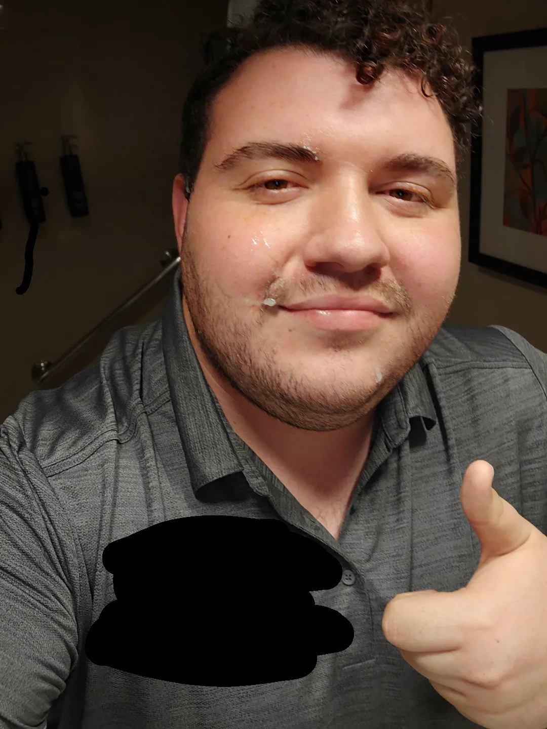 one load down the throat. another on my face posted by Cam1821