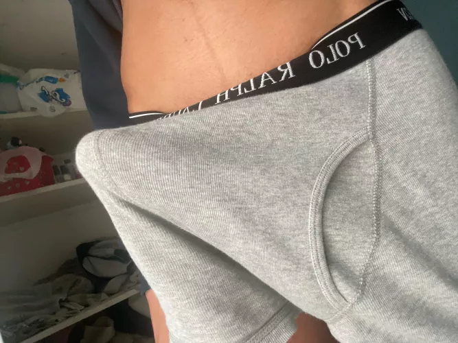 Only 18 , do you want to see what i’m working with ? by No_Psychology1099