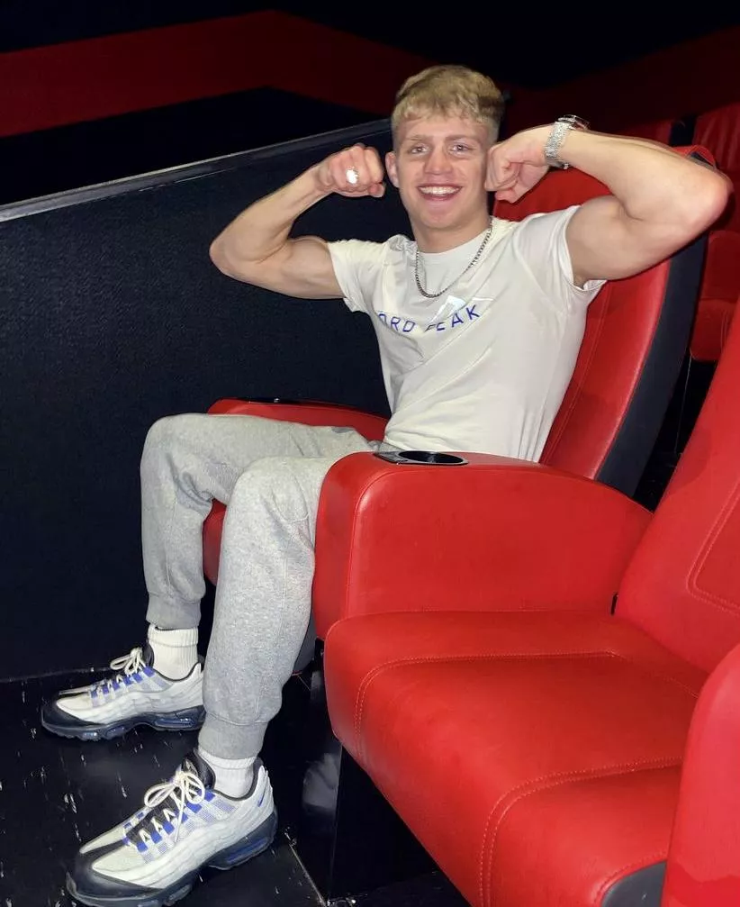 Proper scally looking for sub's to please me - who's up for it? posted by ThePerfectSlong