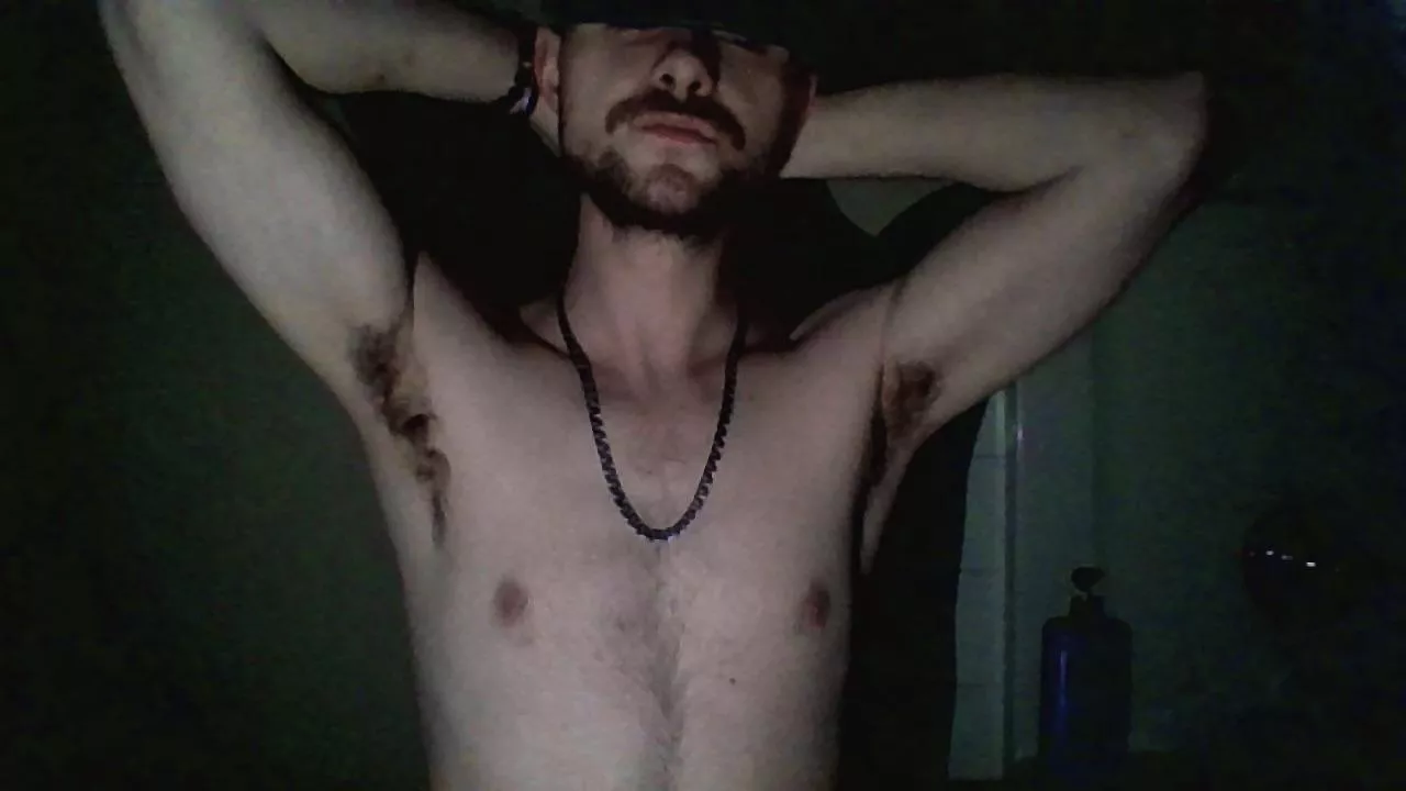 Rugged fragrant musk posted by sk_8yr9719ac