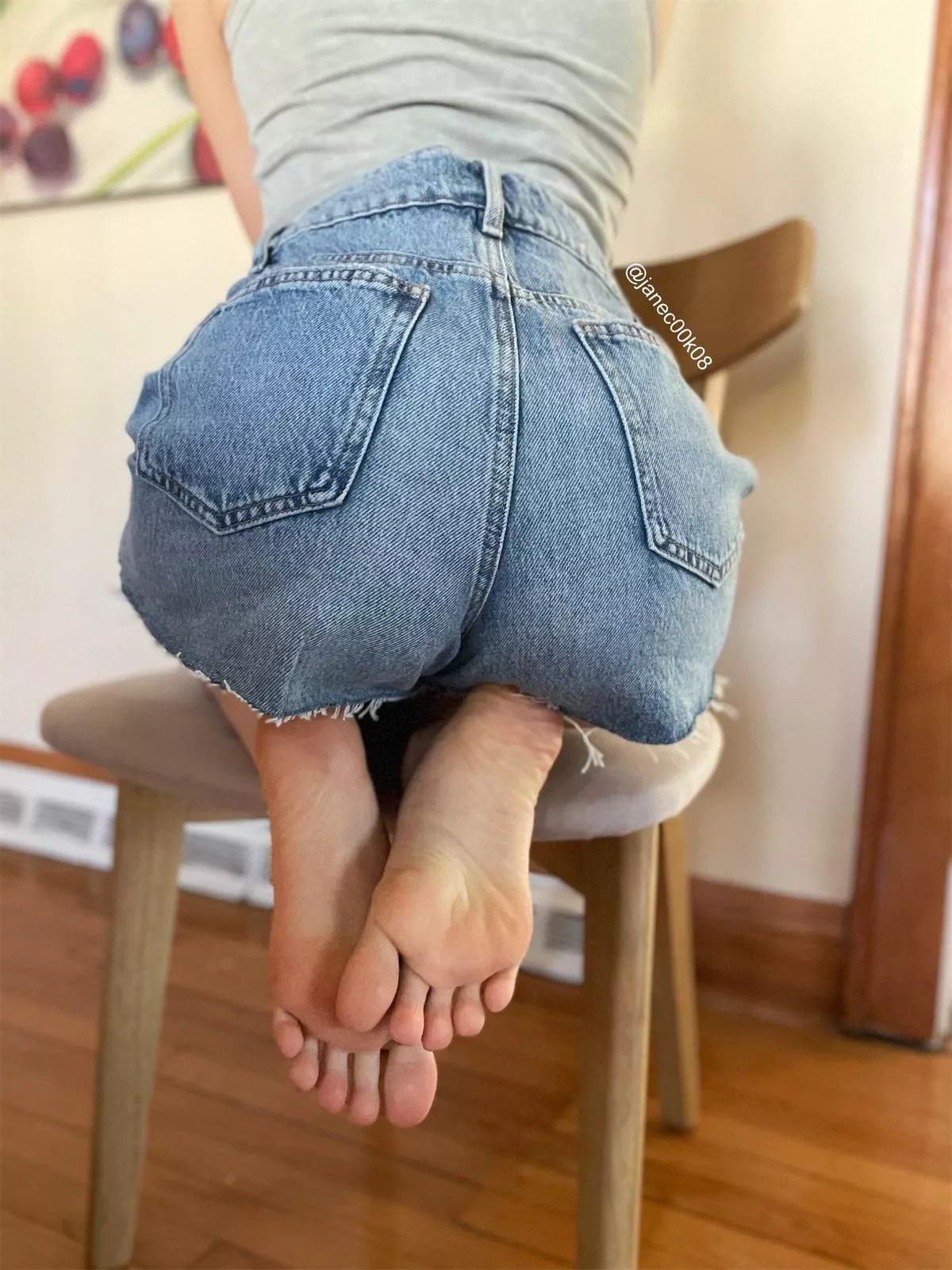 Smooth and cute 😇 posted by janec00k08