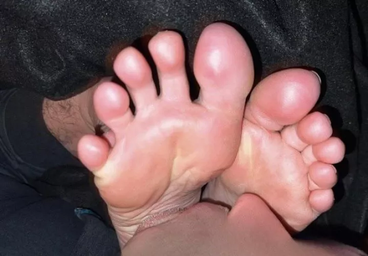 So good 😊 Everything about these beauties is so good 😛 by FootCoupleX