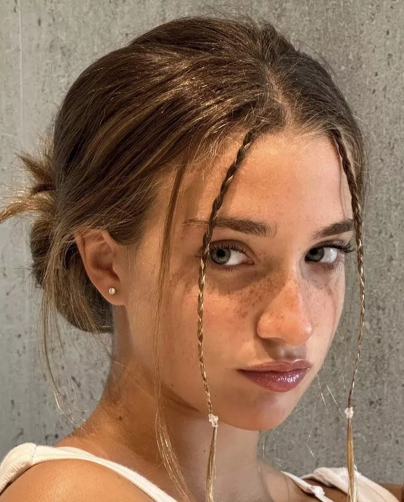 Tiny braids posted by Weakness-Valuable