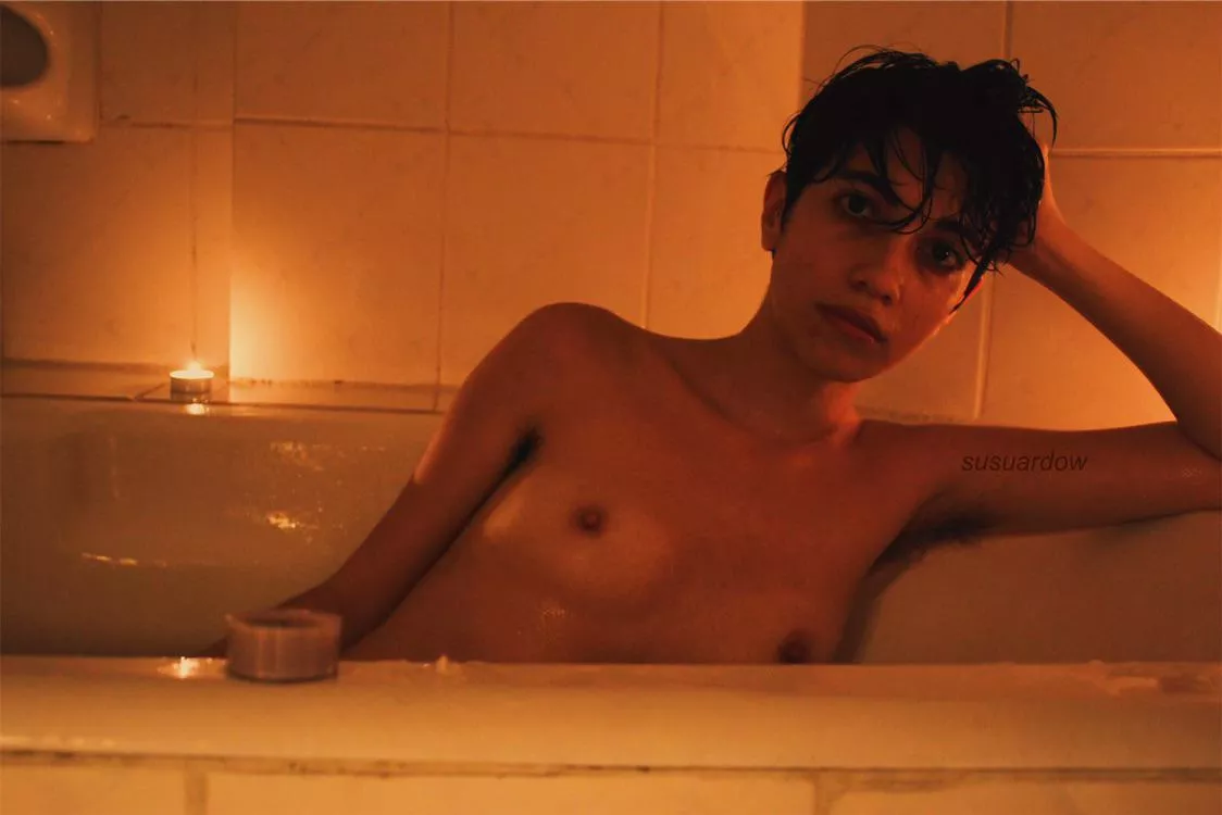 Would you take a bath with me? posted by Susull