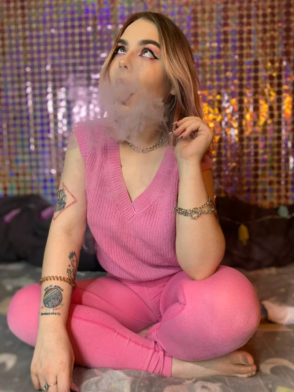 Your smoking girl posted by lillyblack420