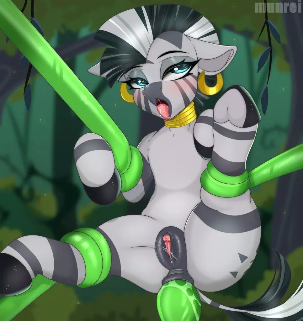 Zecora caught by some plants. Munrei posted by GanacheVegetable258