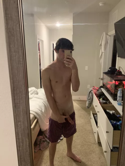 20. Fit guys hmu, tops+ hung+ @clayxx2022 by EnvironmentalMoose43