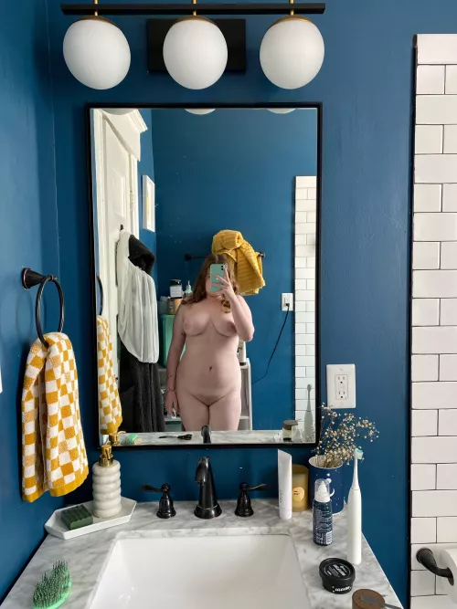 20F, 5’7, approx 135 lbs by Foreign_Custard_5003