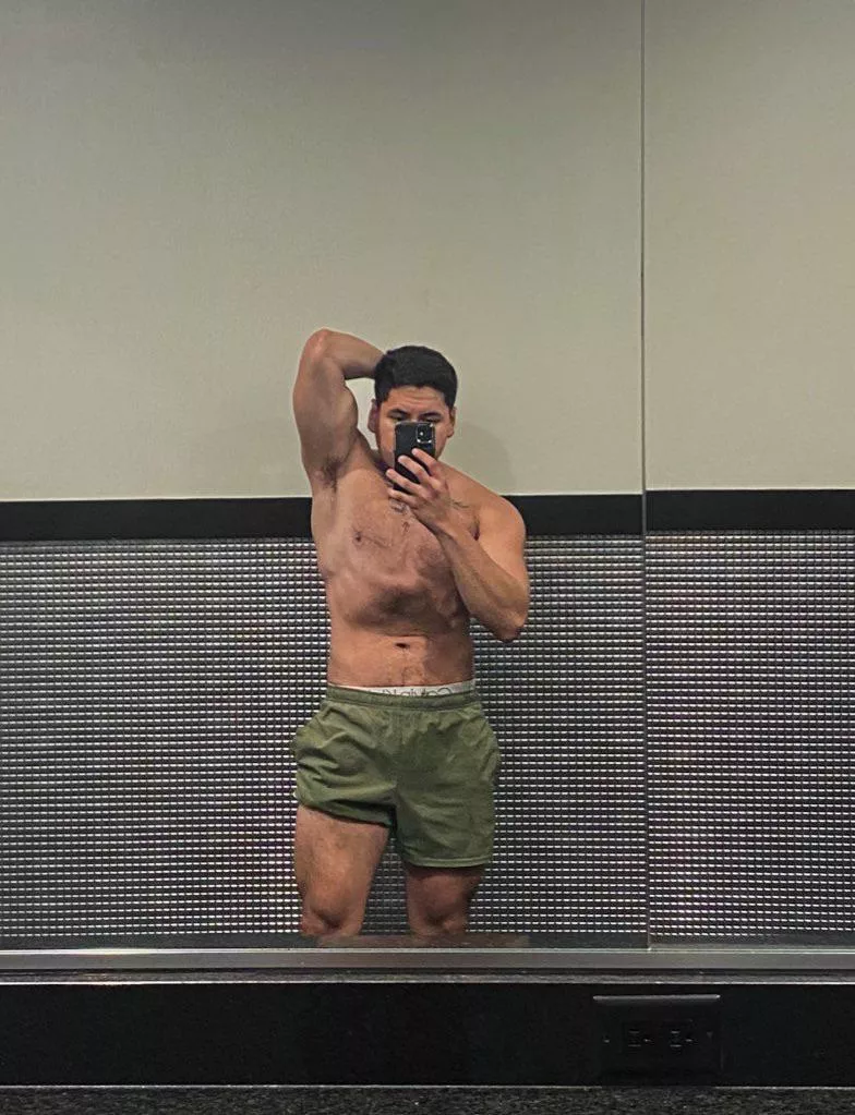 23yr old boy posted by jaimevl