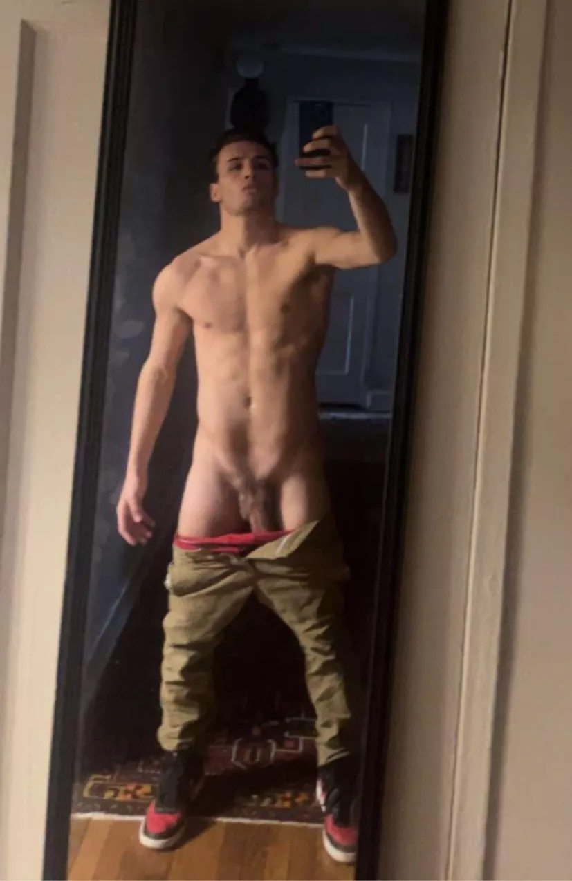 25 any fit jock/twunk bros wanna start a hot group on snap? Send ur best vids to me @upandready5 to get added to the group. Active members only posted by Fit_Statistician7553