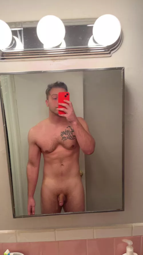 25 looking to worship a hung guy. Sc: thestrib by brigoated