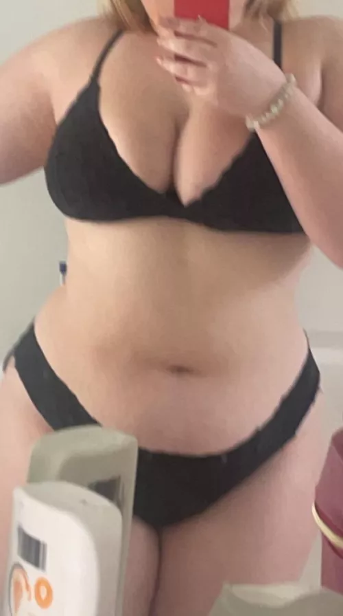 all I wanna do is make pretty girls cum by Hartleyxx