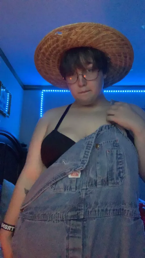 Anyone order a shy cowgirl? by Ok-Replacement2283