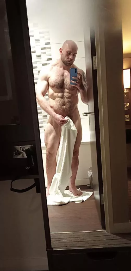 Big daddy (m) (32) posted by Patient-Spirit-598