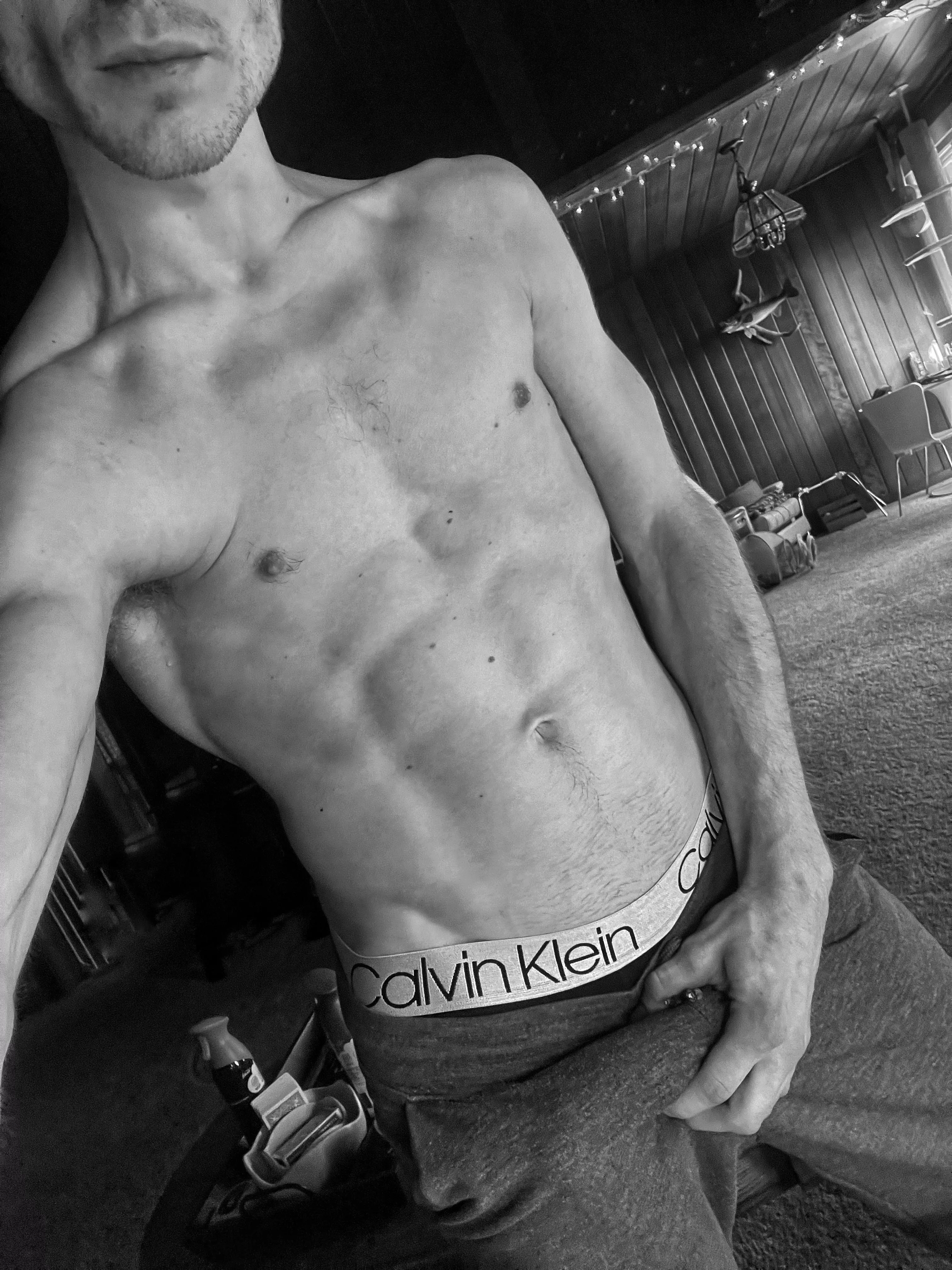 Calvins peeking posted by sebastian-k1